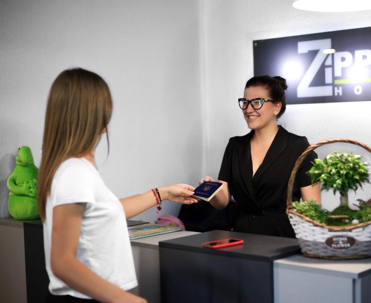 Hotel Zipper House Odessa Ngoại thất bức ảnh